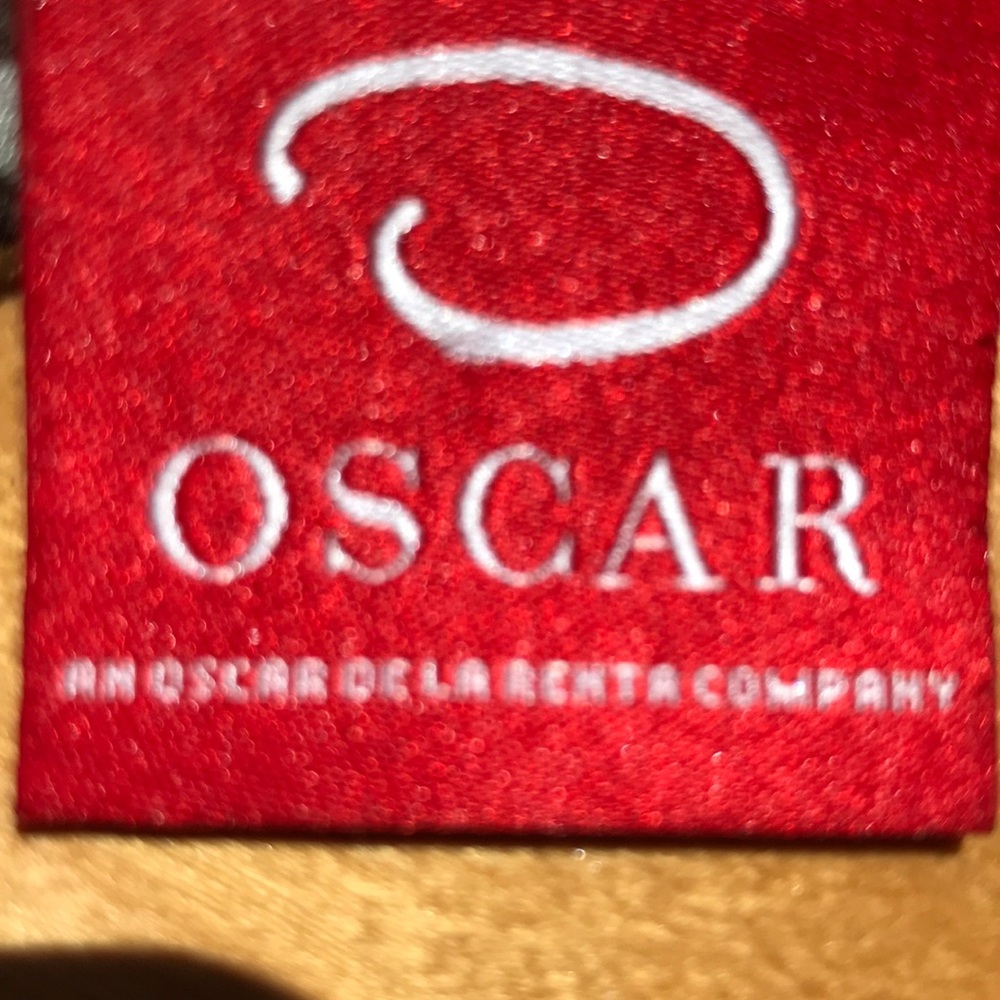 SILK OSCAR DE LA RENTA SCARF - Picture 6 of 7